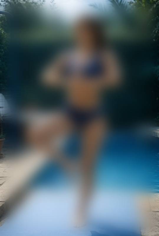 Laura - Contenu exclusif